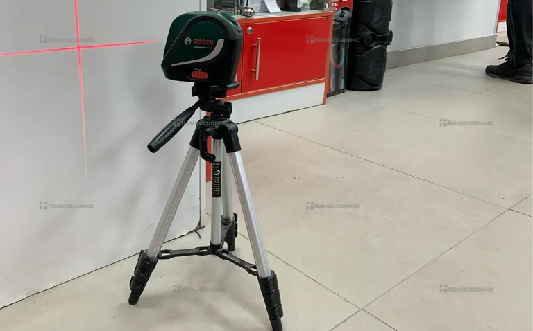 Лазерный уровень Bosch Universal Level 2