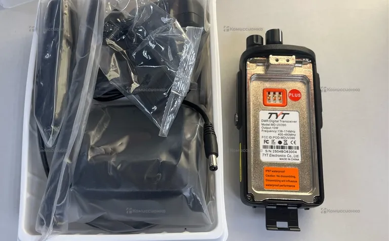 Рация  TYT MD-UV390