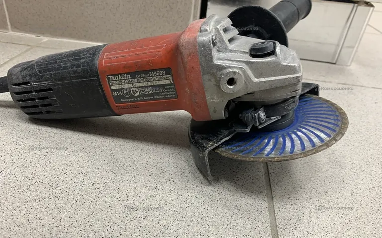 Makita ушм  болгарка М9508