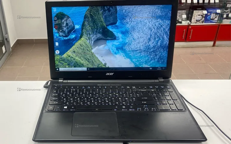 Ноутбук  acer aspire v5-551