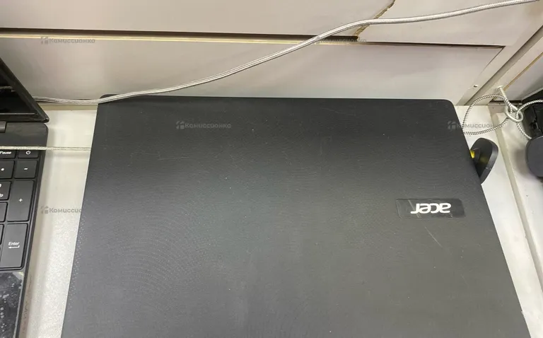 Ноутбук Acer Es1-422-256J