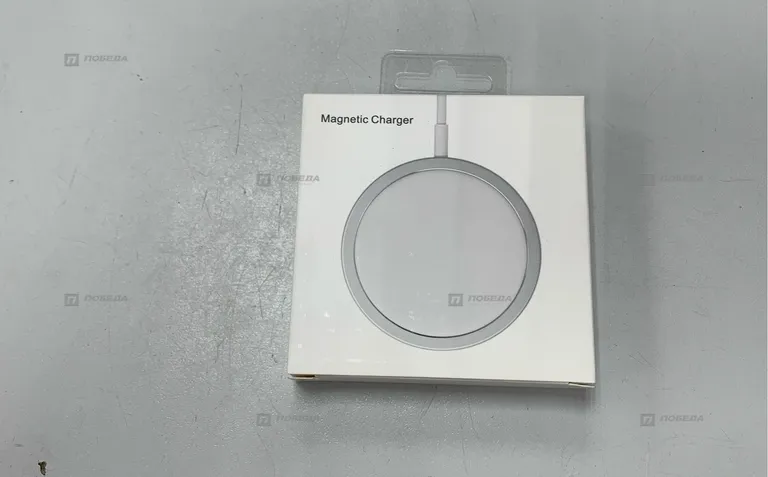 Magnetic charger usb-c