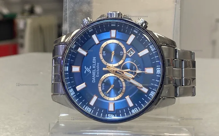 Часы  Daniel Klein