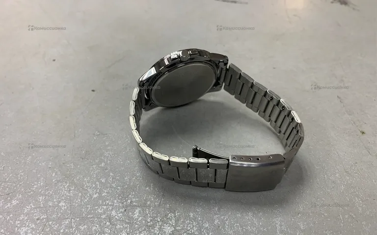 Часы  Casio