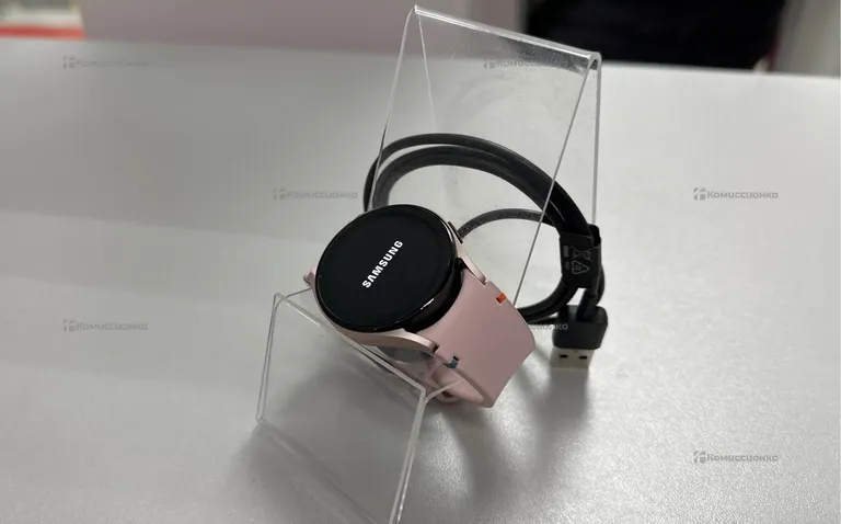 Часы Samsung Galaxy Watch FE 40mm