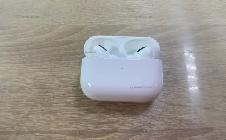 Наушники AirPods Pro