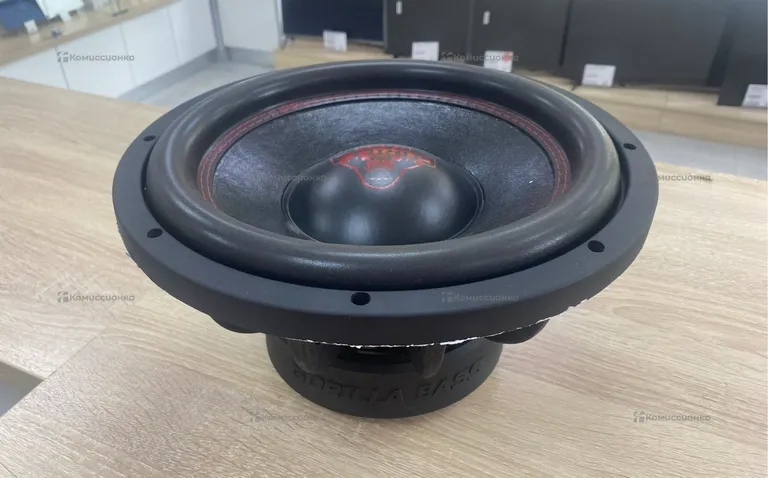 Сабвуфер  GORILLA BASS E12