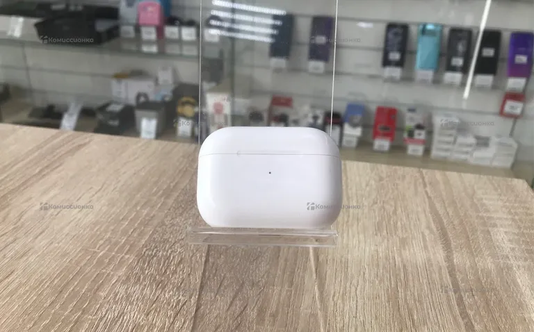 Наушники  Apple AirPods Pro