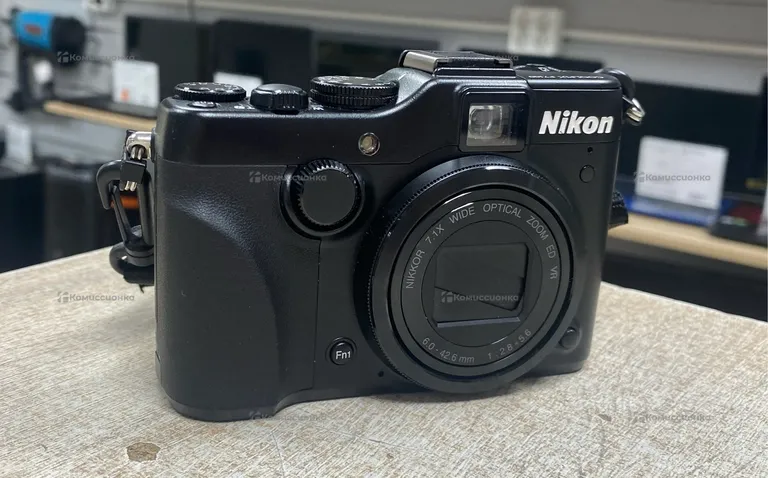 Фотоаппарат  Nikon P7100
