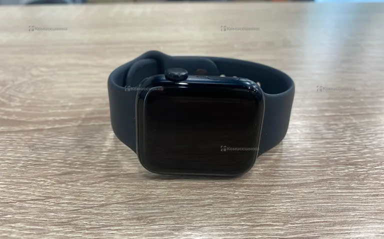 Часы  Apple Watch SE 2 44mm