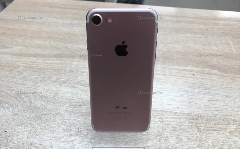 Apple IPhone 7 32 ГБ