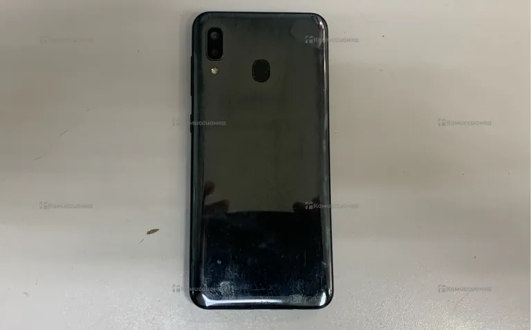 Samsung Galaxy A20 3/32 ГБ.