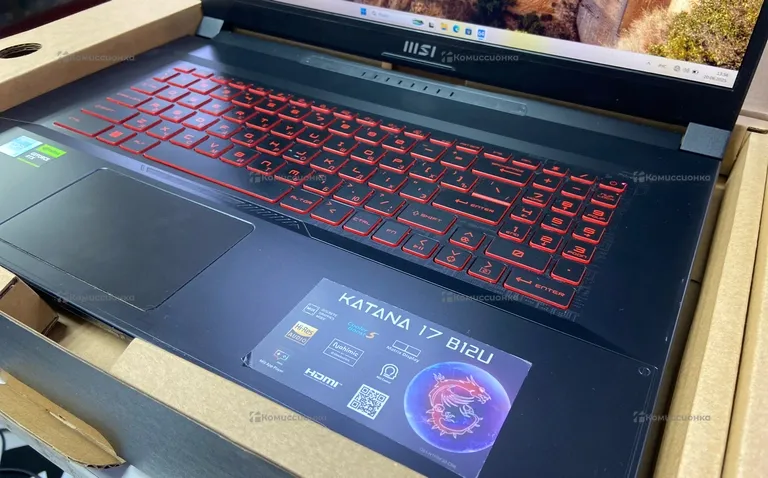 Ноутбук MSI Katana 17 B12U RTX 3050/i5-12450H