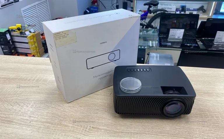 Проектор  Rombica rey 1400