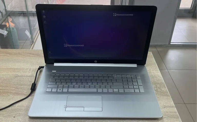 Ноутбук HP Laptop 17