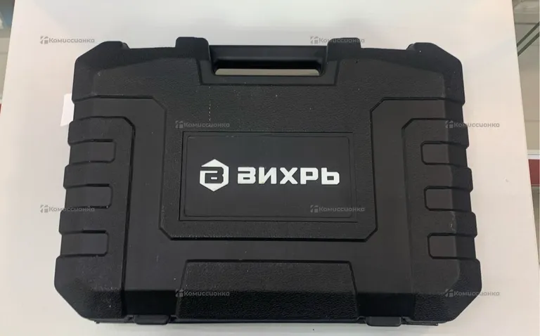 Перфоратор ВИХРЬ П-1000К