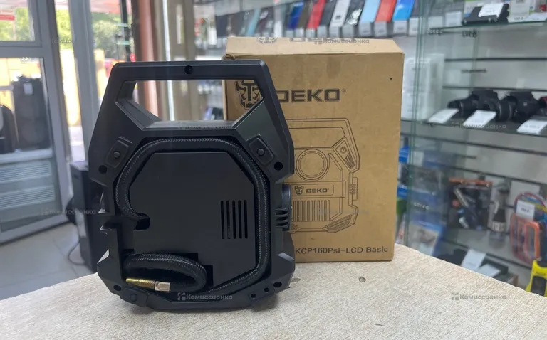 Автомобильный цифровой компрессор DEKO DKCP 160 P