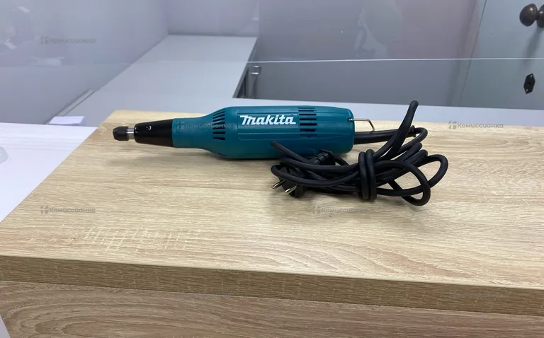 Прямошлифовальная машинка Makita GD0603
