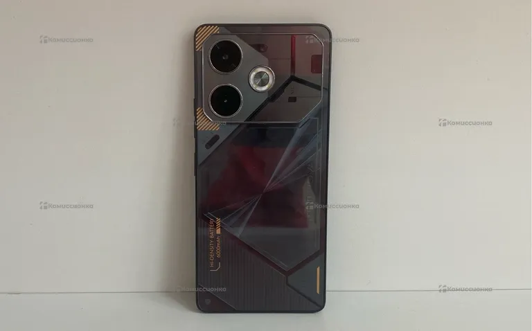 Tecno Pova 6 8/256 ГБ