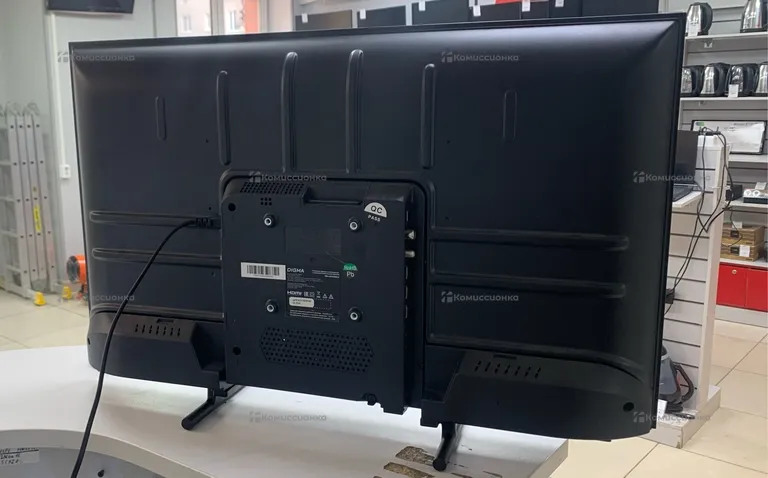 Телевизор Digma DM-Led32SBB33