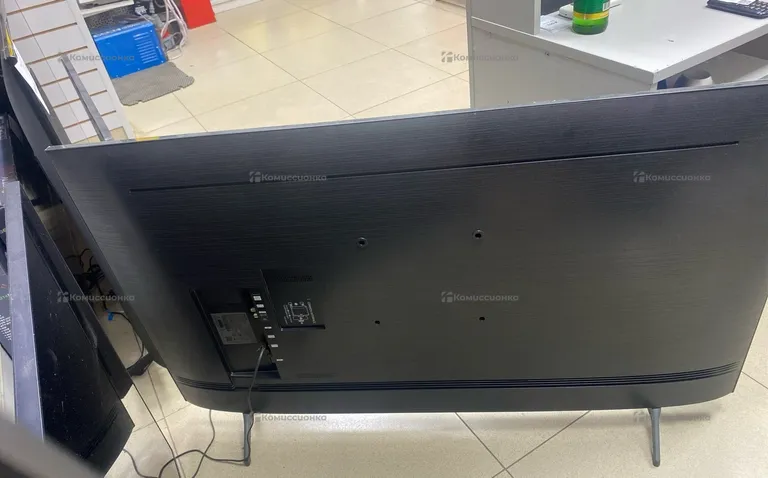 Телевизор Samsung UE55AU7570
