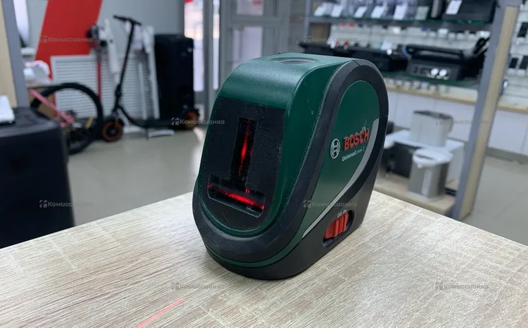 Лазерный уровень BOSCH UNIVERSAL LEVEL 2