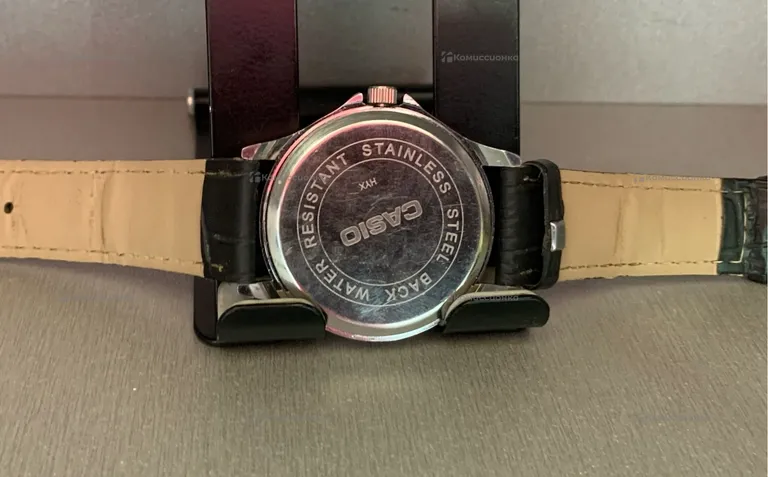 Часы  Casio