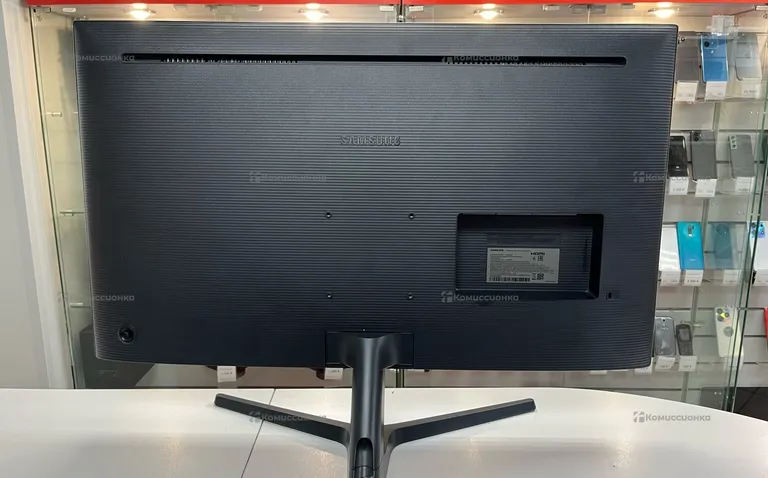 Монитор Samsung U32J590UQI