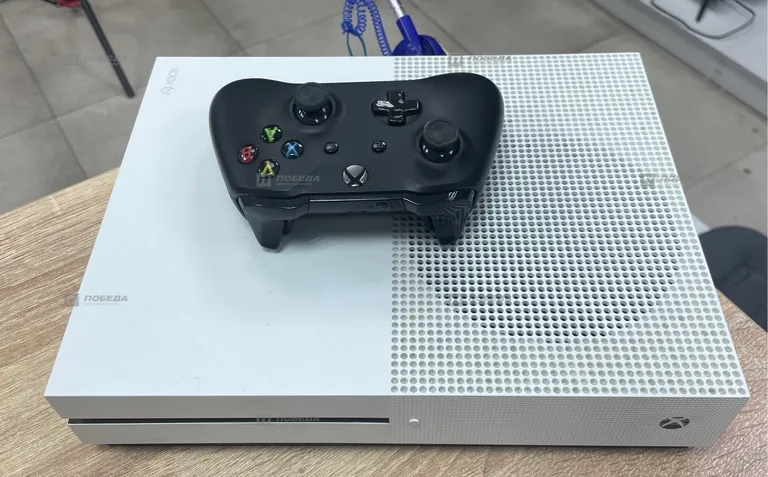 Xbox One S 1T