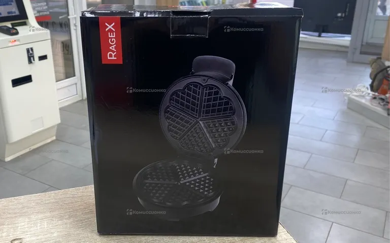 Вафельница RageX R703 черная