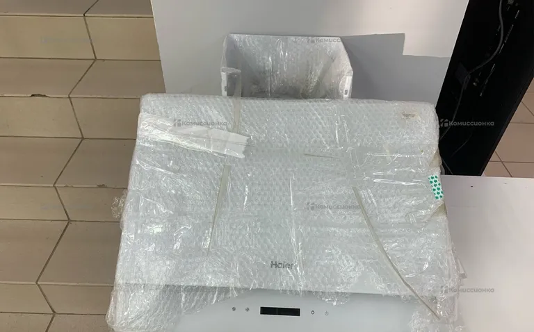 Вытяжка HAIER HVH-W672GB