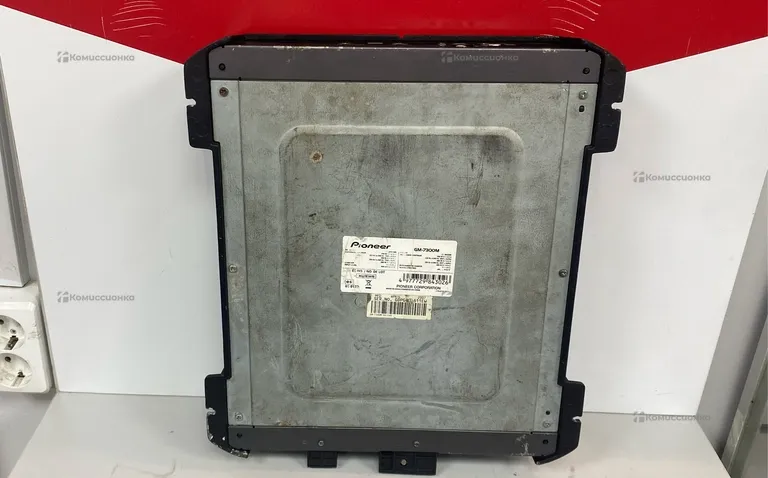 Усилитель  Pioneer GM-730M