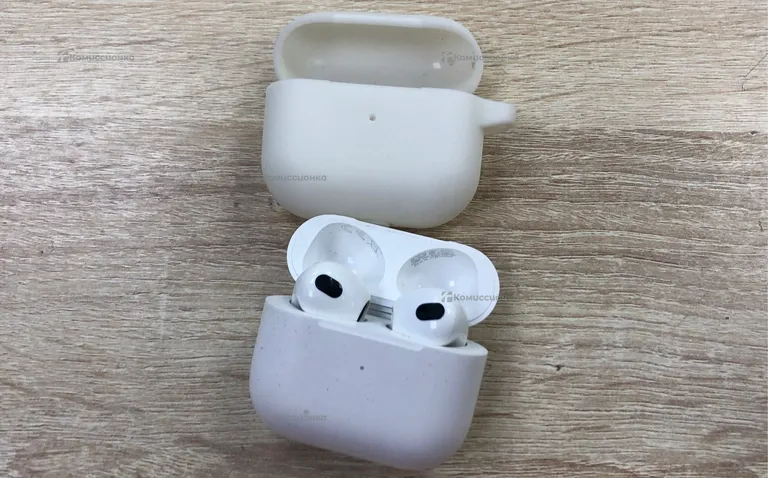 Apple AirPods 3