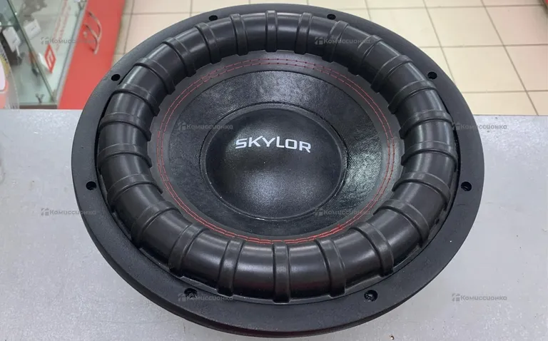 Сабвуфер  skylor 1200