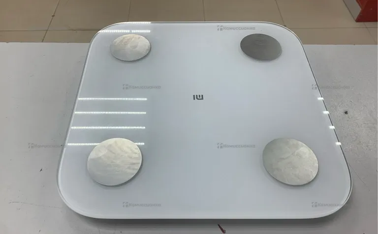 Весы  Xiaomi Mi Body Composition Scale 2
