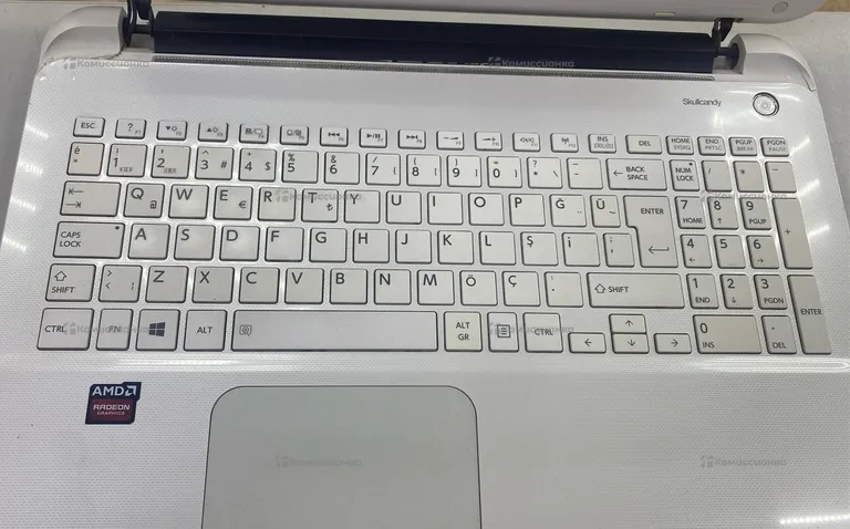 Ноутбук TOSHIBA i5-4210