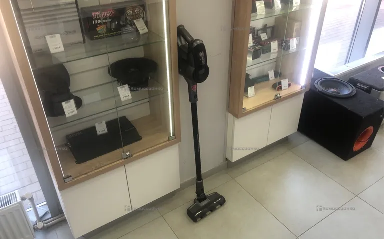 Пылесос  Polaris PVCS 1102