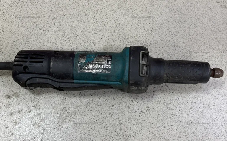 Прямая шлифмашина makita GD0600
