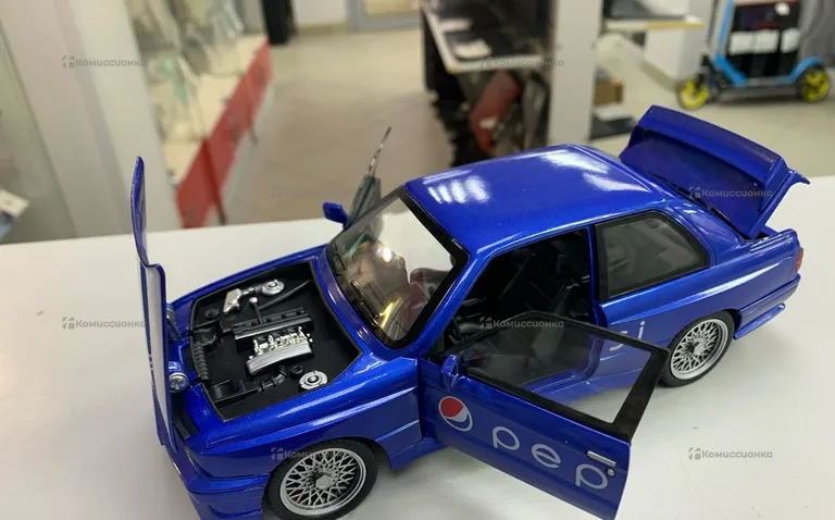 Автомобиль bmw