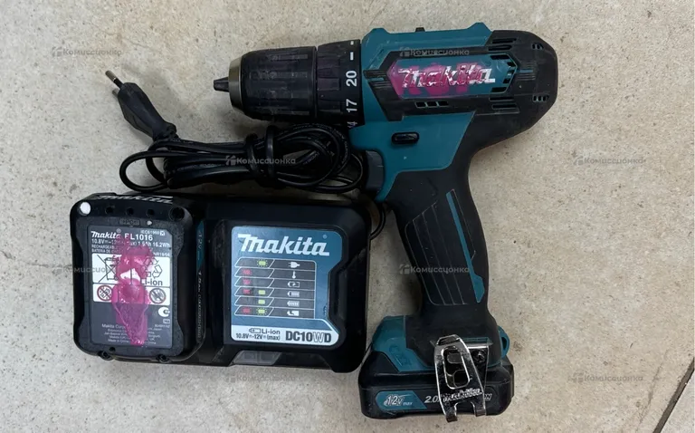 Дрель-Шуруповерт Makita DF333D