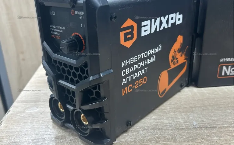 инверторный сварочный аппарат Вихрь ИС-250