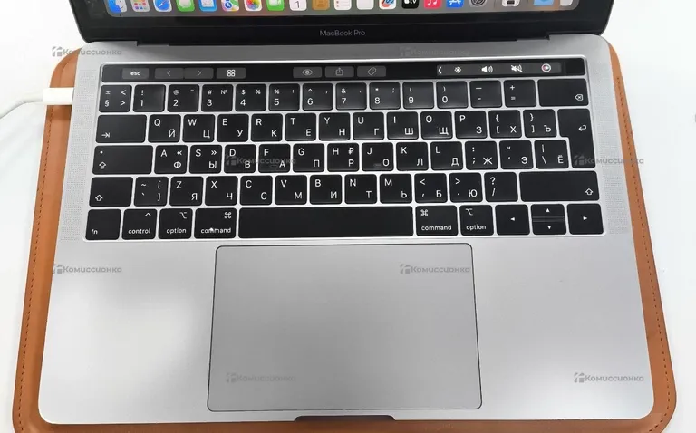 Ноутбук  MacBook Pro 13 2019 Intel core i5