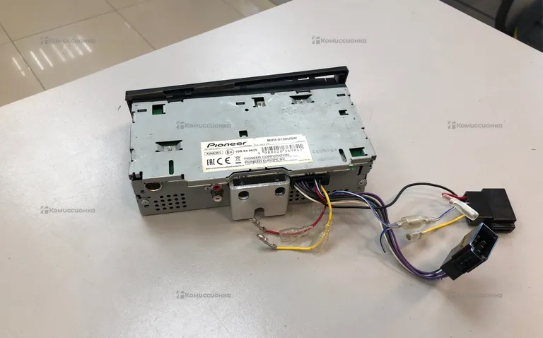 Автомагнитола  Pioneer MVH-S100UBW