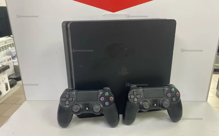 Приставка PS4. slim 1tb