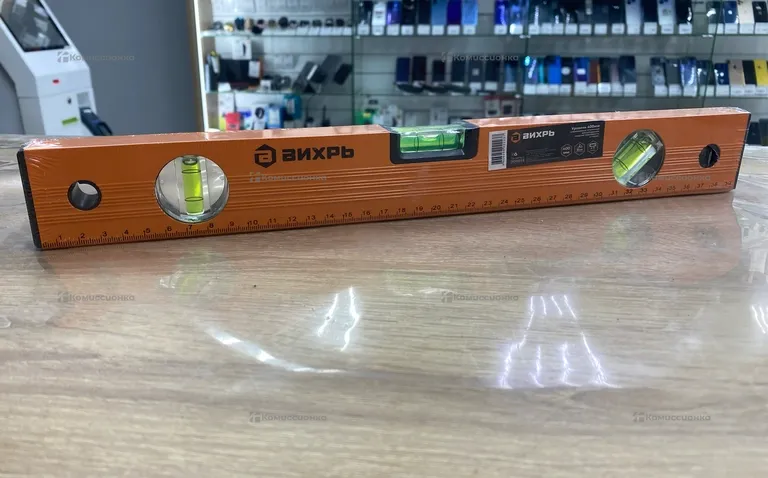 линейный уровень вихрь 40см