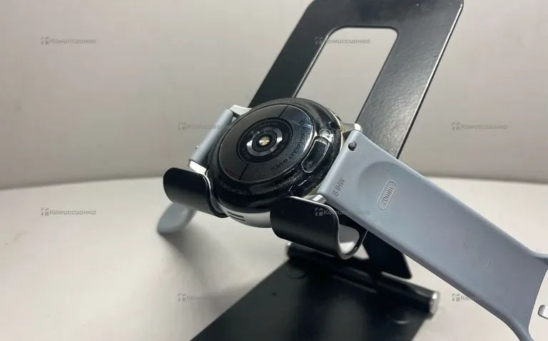 Часы  Samsung Galaxy Watch Active 2