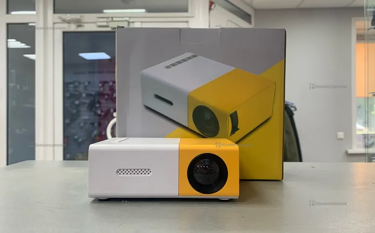 Проектор  Led Projector