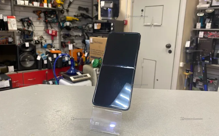 Samsung Galaxy Z Flip3