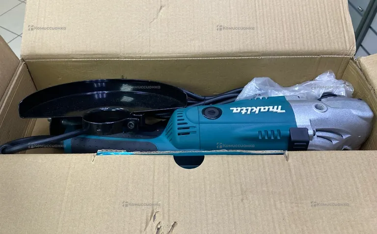 УШМ Makita 230mm GA9020..
