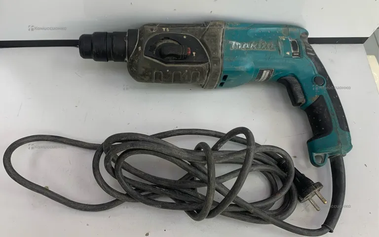 перфаратор makita HR2470
